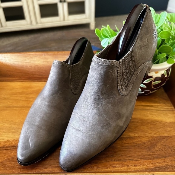 FRYE Eleanor Western Shootie Gray Oiled Leather Boots / Ankle Booties | … - Picture 5 of 12